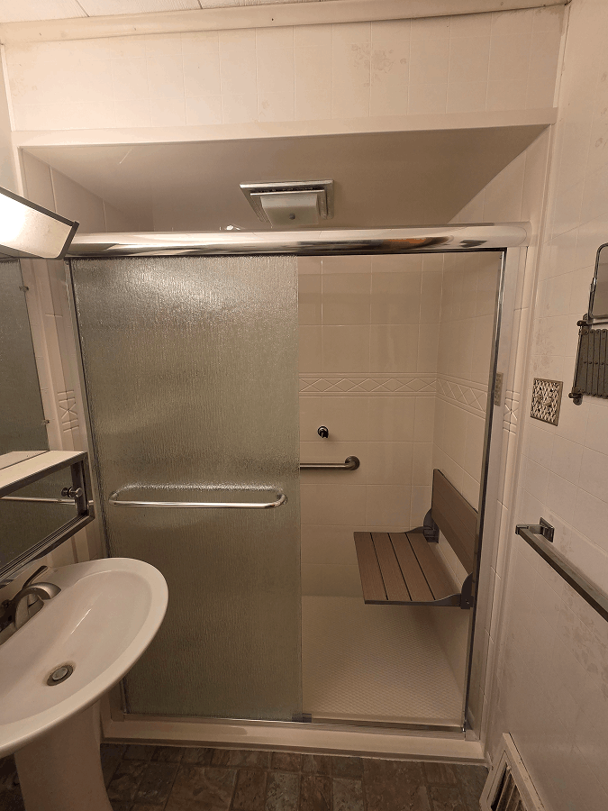 Bath Fitter of Erie After photo