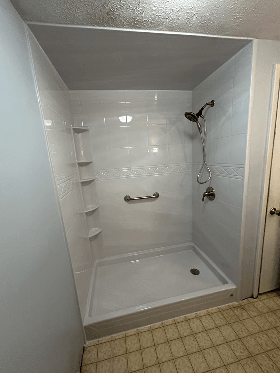 Bath Fitter of Erie Bath Conversion After Photo